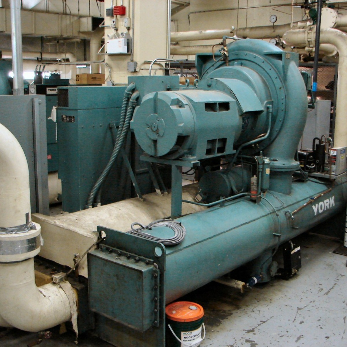 Supply and installation of water chiller