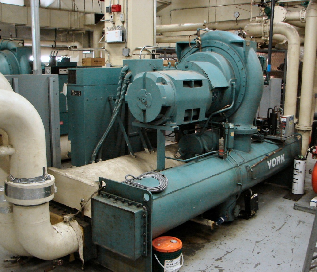 Supply and installation of water chiller